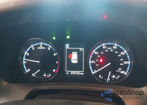 2017 Toyota Rav4 Xle из США, поврежденный, VIN JTMRFREVXHD207319